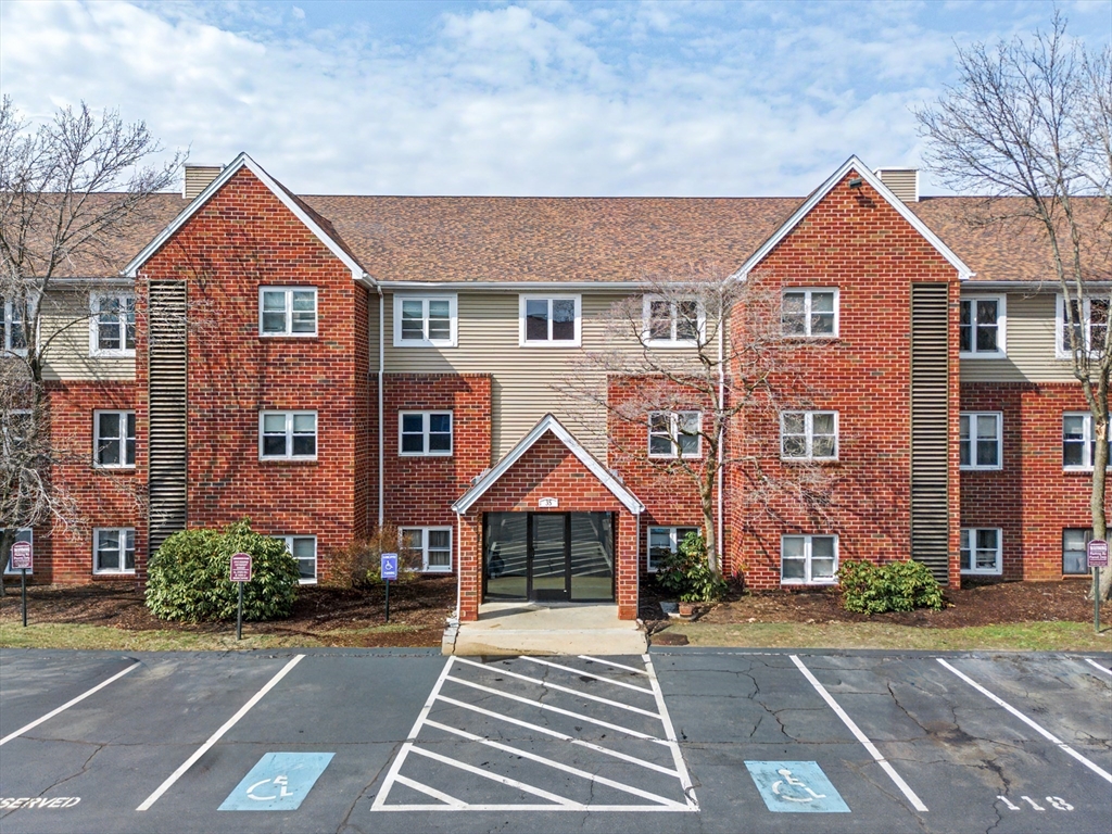 35 Longworth Avenue #12 in Brockton