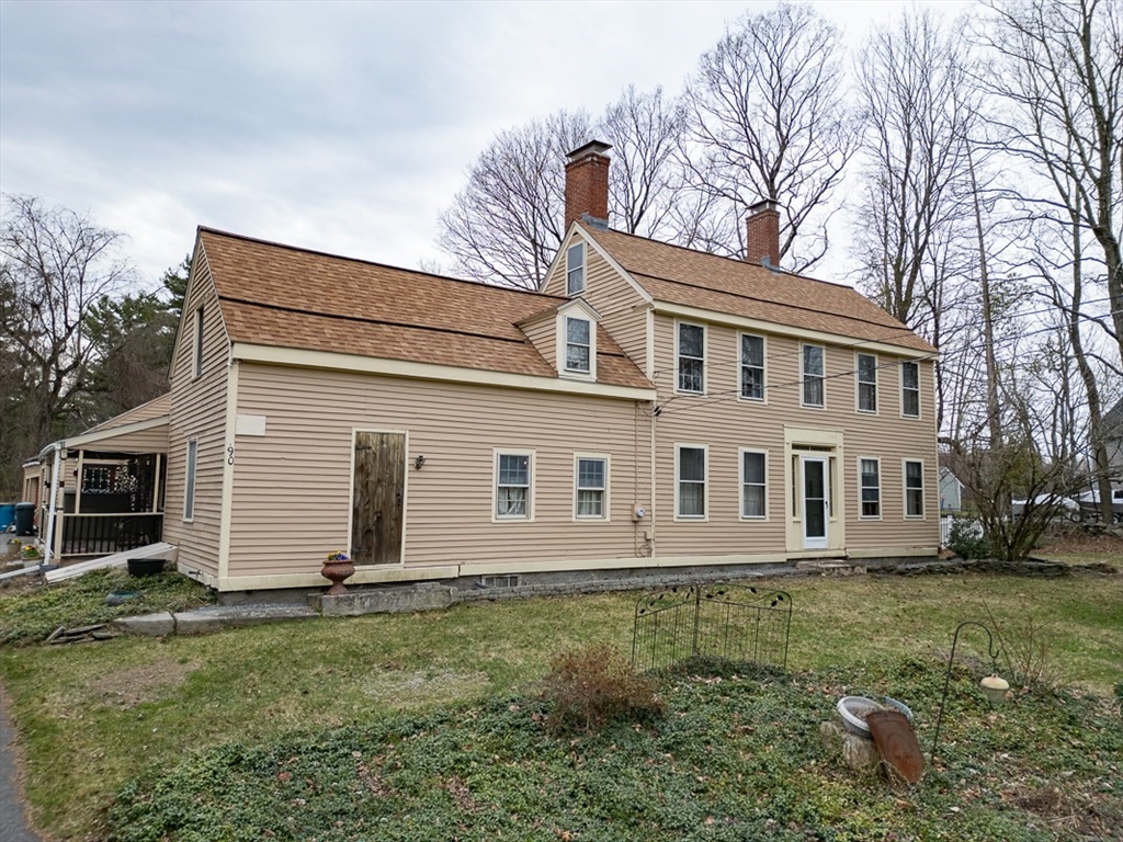 90 Arbor St in Lunenburg