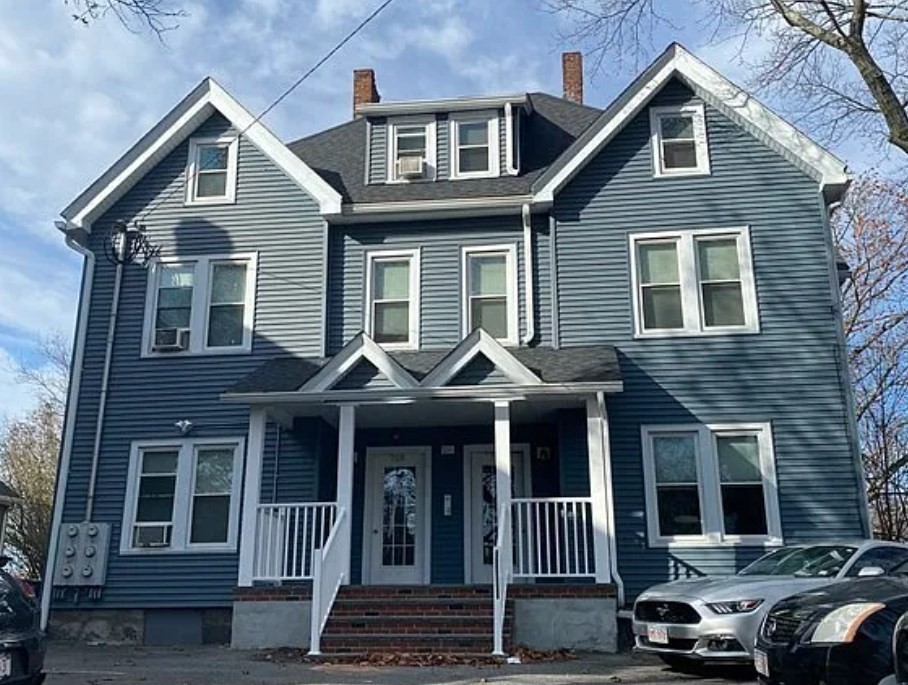 755-759 Truman Highway in Hyde Park