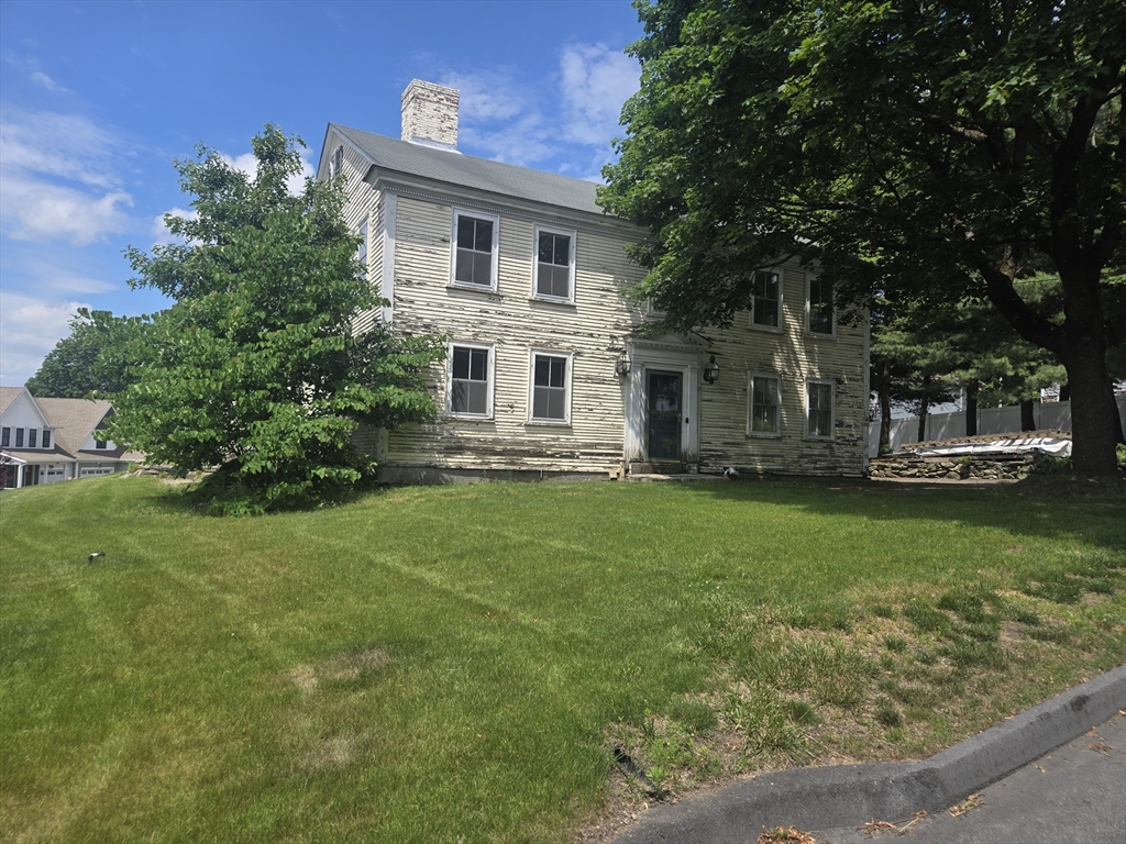 19 Ash St in Marlborough