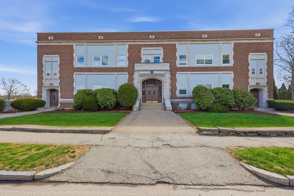 21 Middlesex Avenue #305 in Worcester