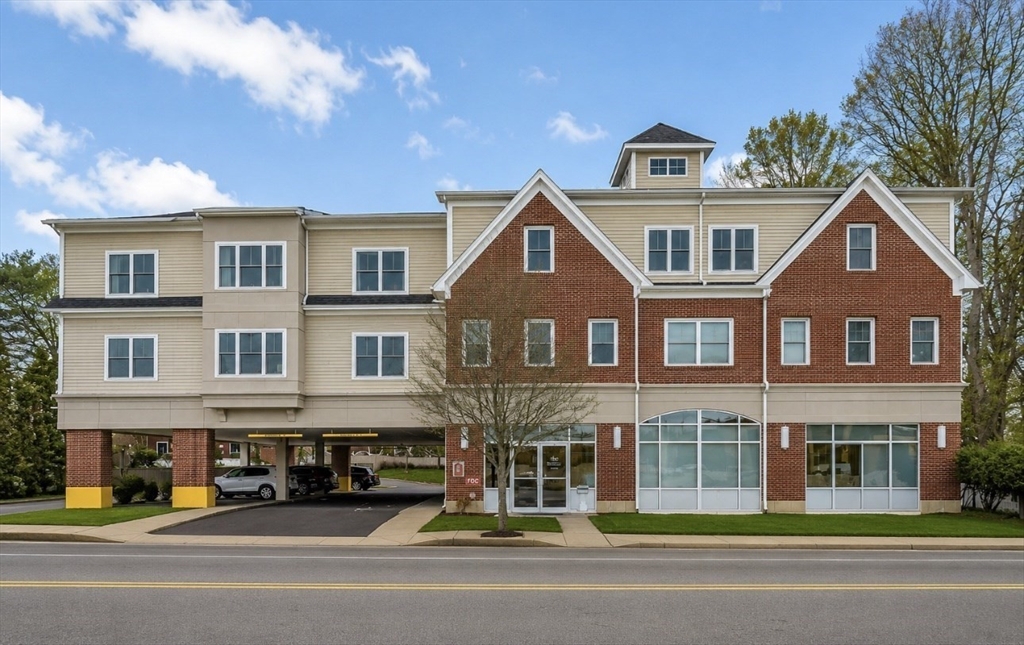 441 Washington St #305 in Dedham
