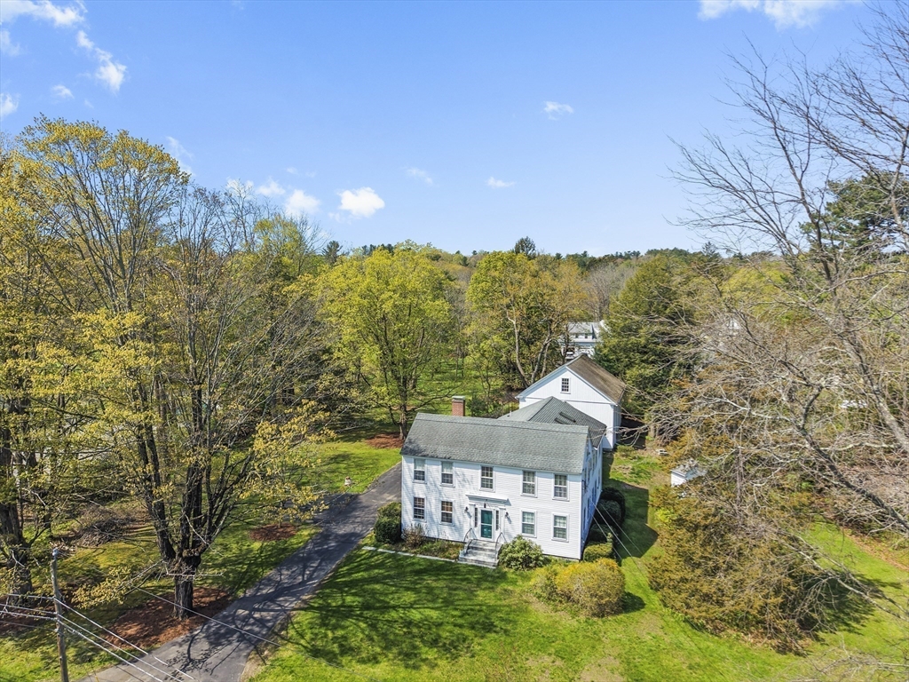 6 Church St in West Boylston