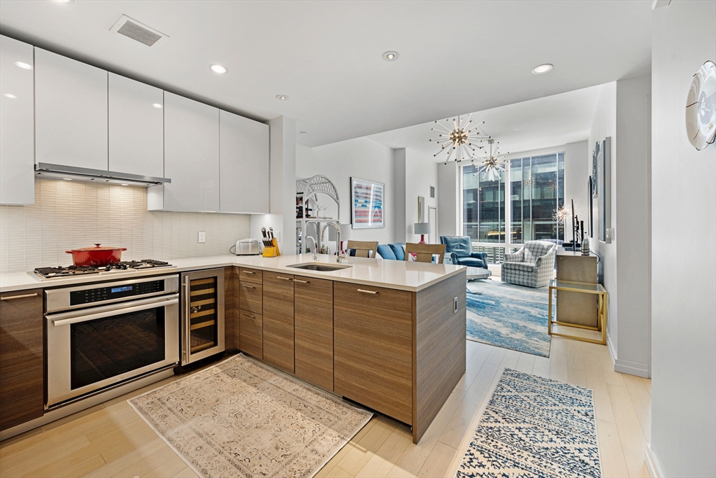 1 Franklin St #1002 in Boston