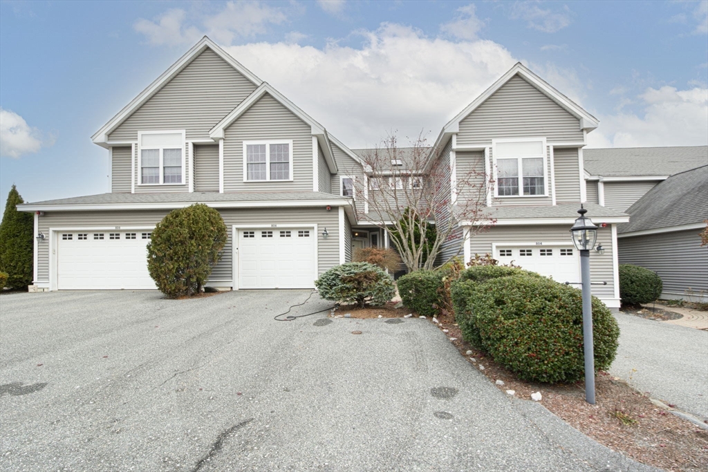 806 Ledgewood Way #806 in Clinton