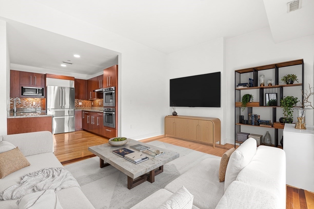310 Hammond Pond Pkwy #301 in Chestnut Hill