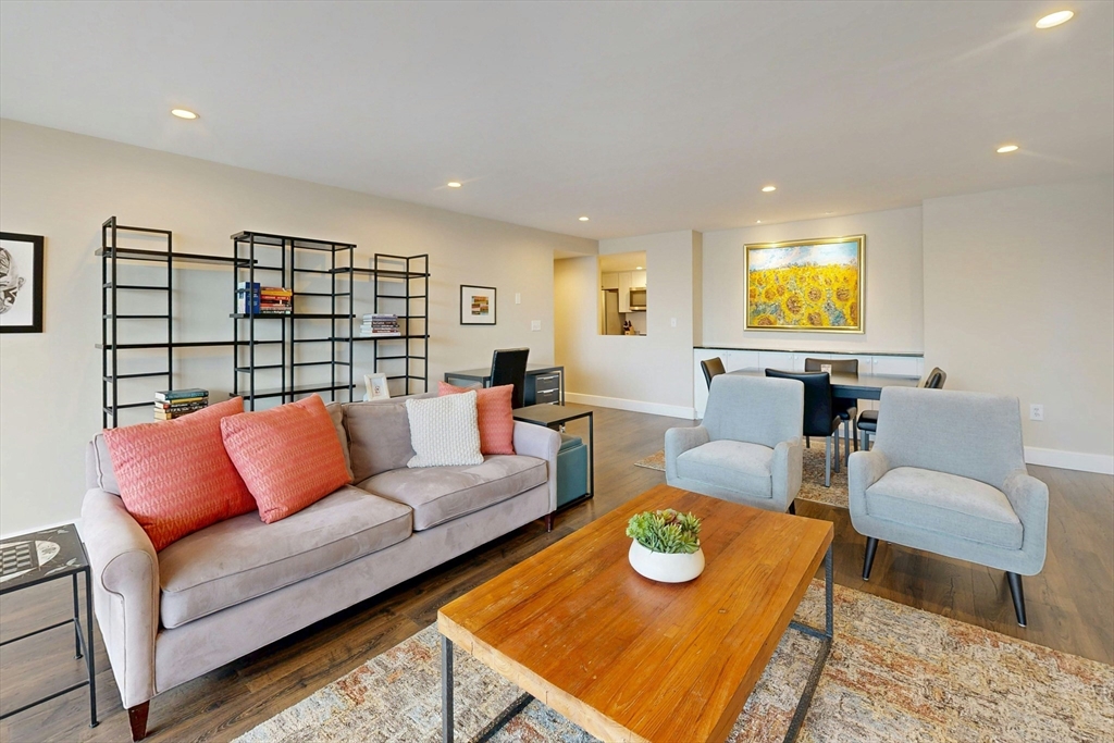 45 Longwood Ave #707 in Brookline