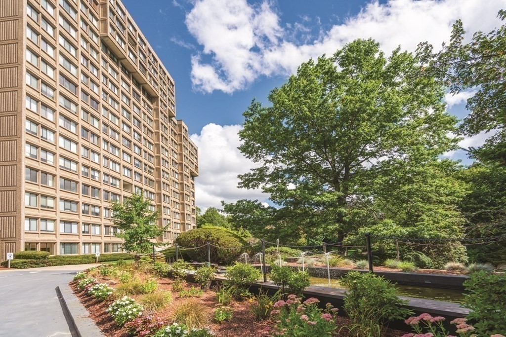 250 Hammond Pond Parkway #705S in Chestnut Hill