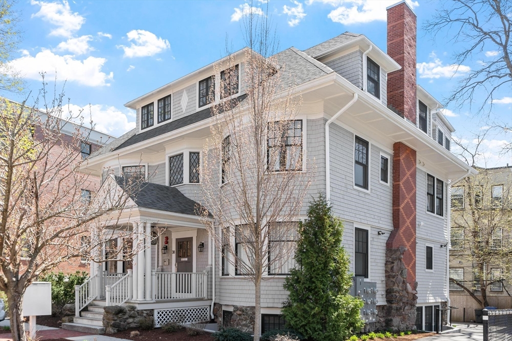 38 Englewood Ave #1 in Brighton