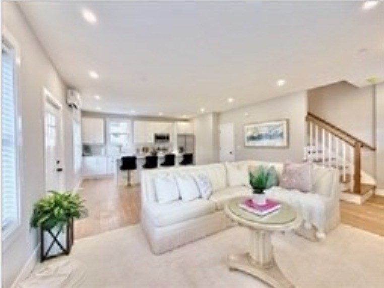 20 Broad St #3 in Medway