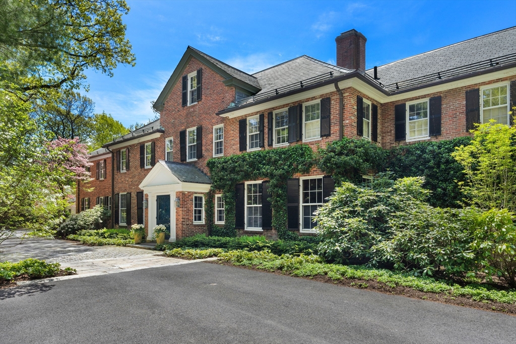 280 Warren St in Brookline