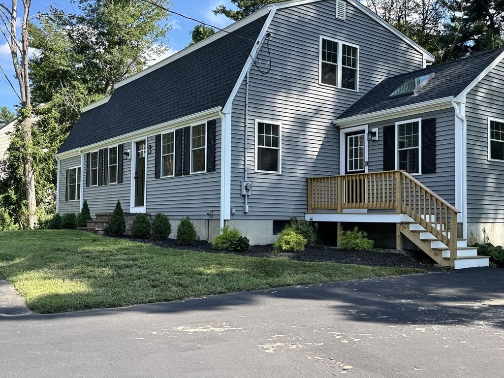 53 Bridge St in Raynham