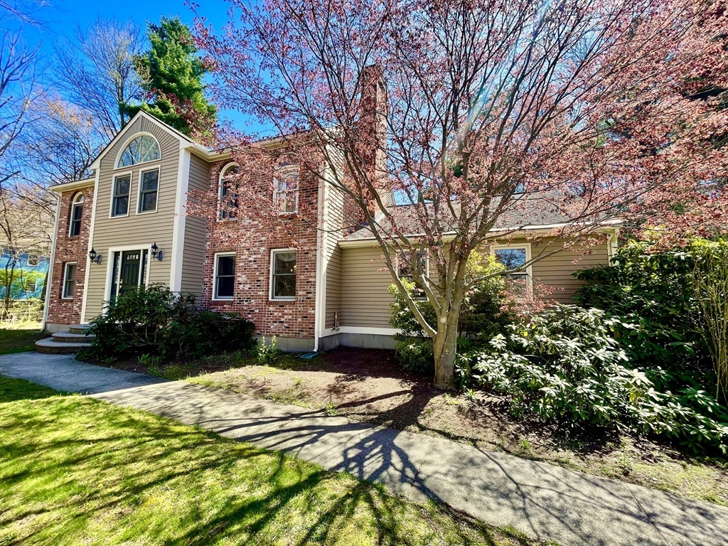 128 Upton Rd in Westborough