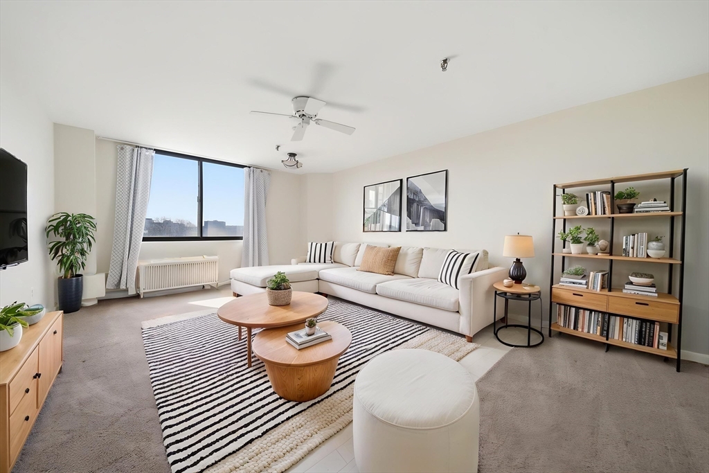 77 Adams St #611 in Quincy