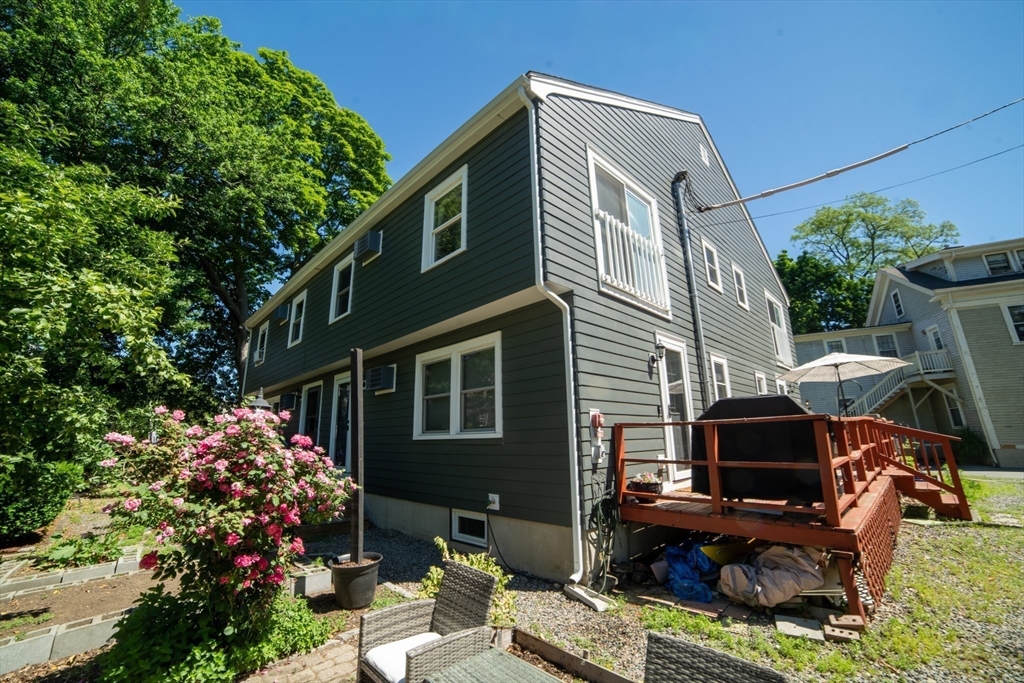 394 Essex St #3 in Salem
