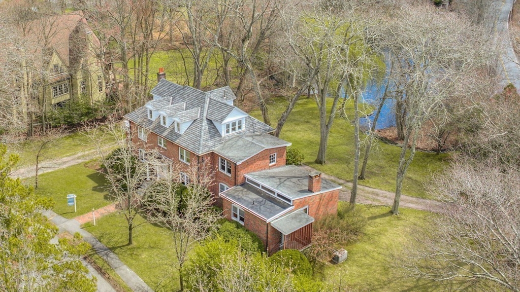 24 Radcliff Rd in Waban