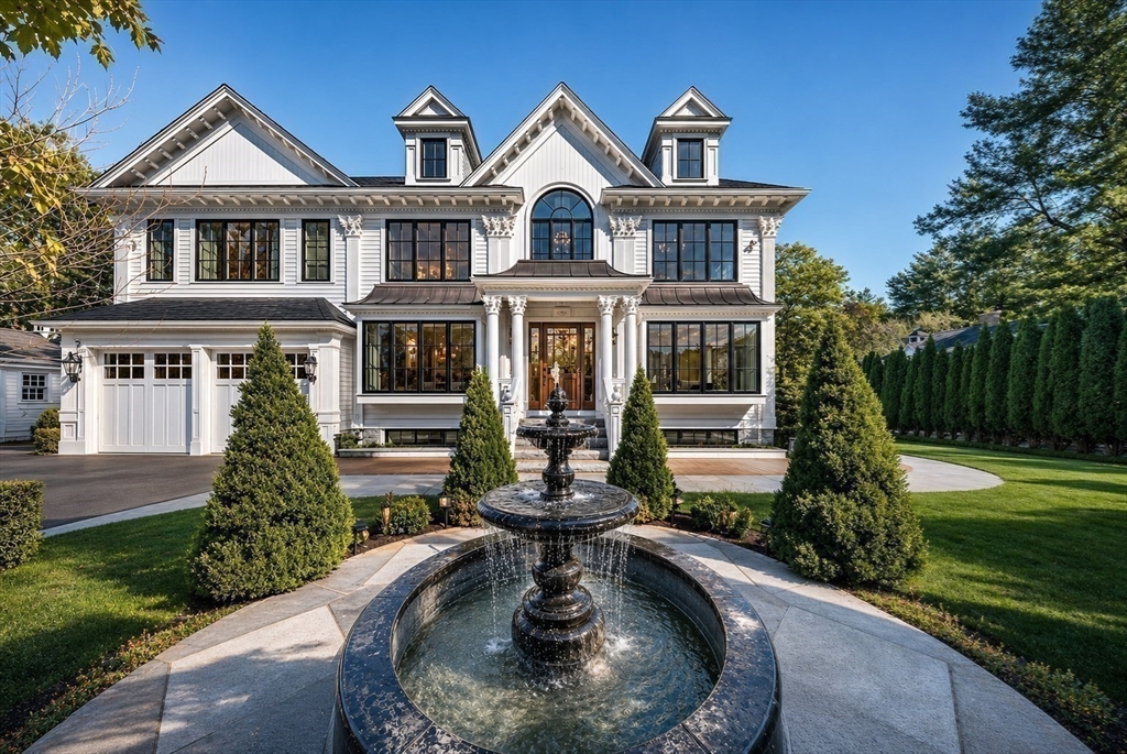48 Marshall Rd in Wellesley