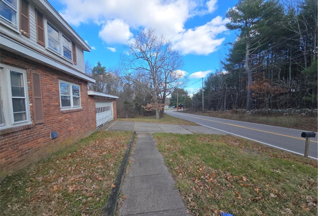 723 Dedham St in Wrentham