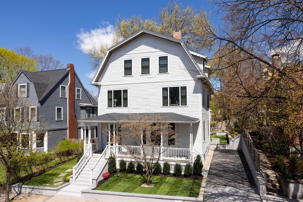 21 Kent Square #2 in Brookline