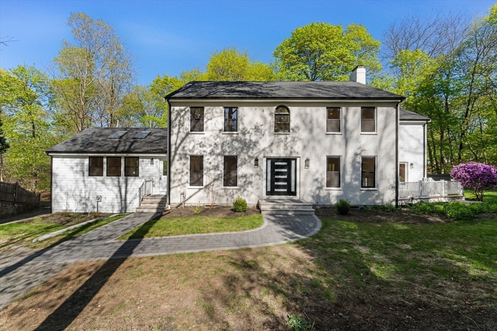 7 Garden Rd in Wellesley Hills
