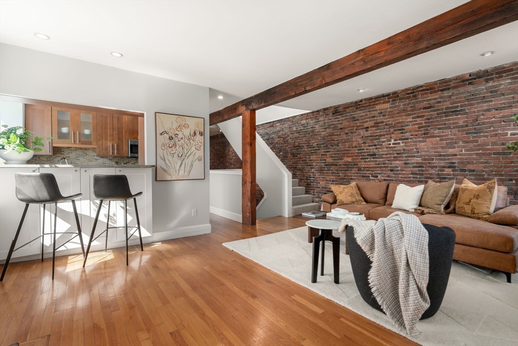 19 Albemarle St #4 in Boston