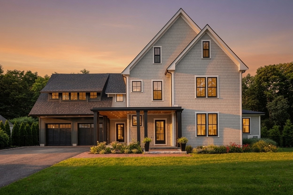 12 Roosevelt Pl in Newburyport