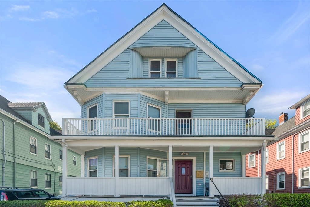 8 Colonial Ave in Dorchester Center