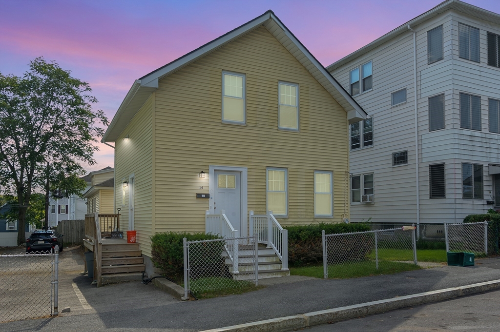 16 Caprera Rd in Worcester
