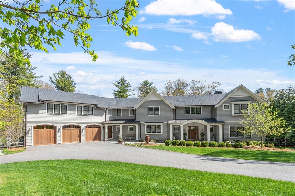 343 Nashawtuc Rd in Concord
