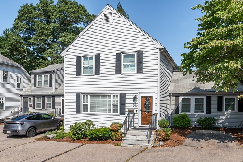 286 Linden Street #286 in Wellesley