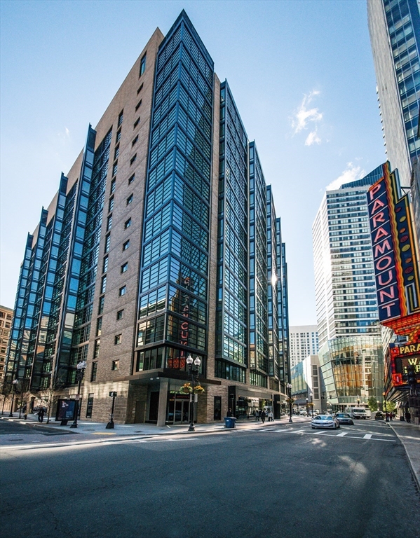 580 Washington St #6F in Boston
