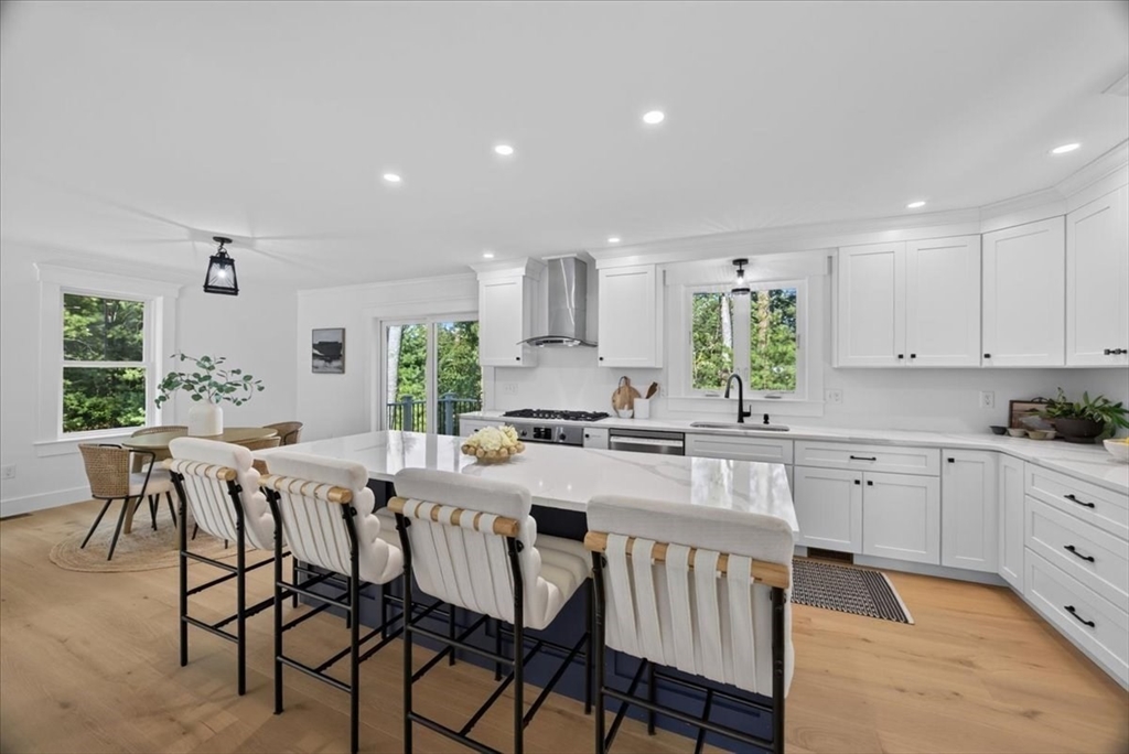 25 Lynn St in Marshfield