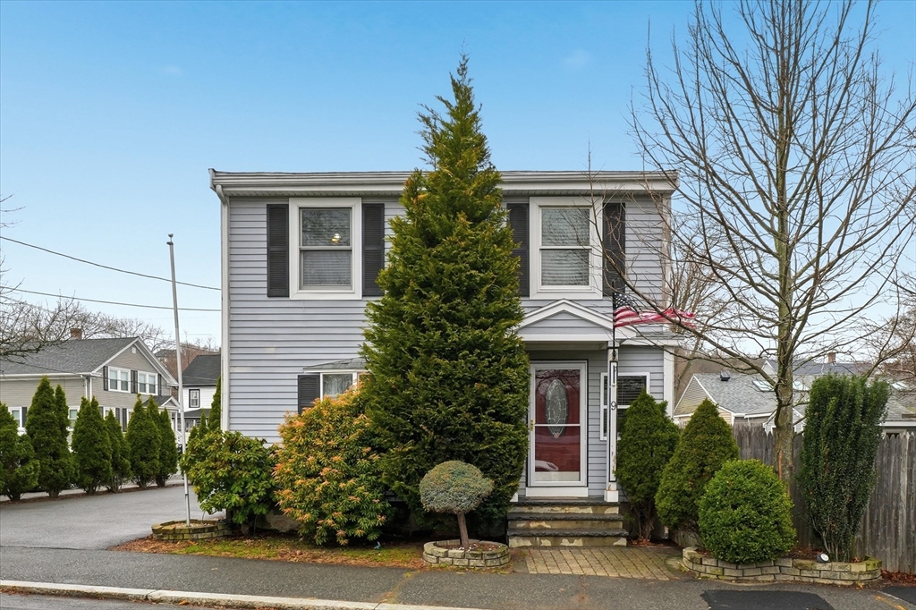9 Saunders Road in Lynn