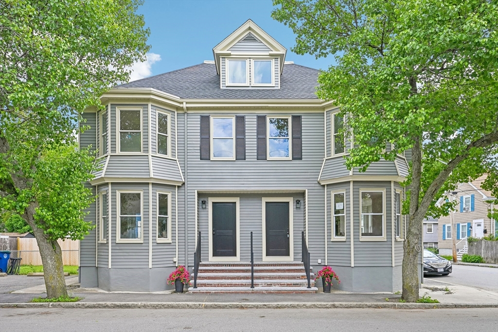18 Balcomb Street in Salem