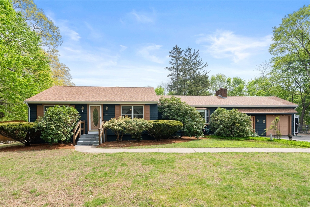 139 Grove St in Mansfield