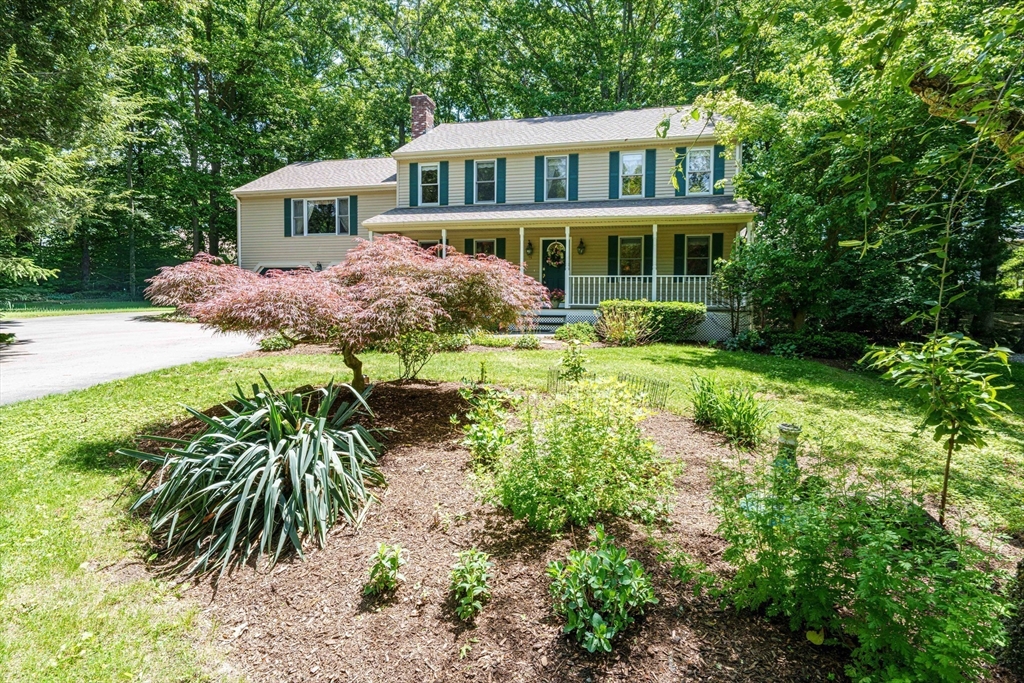 21 Woodridge Rd in Milford