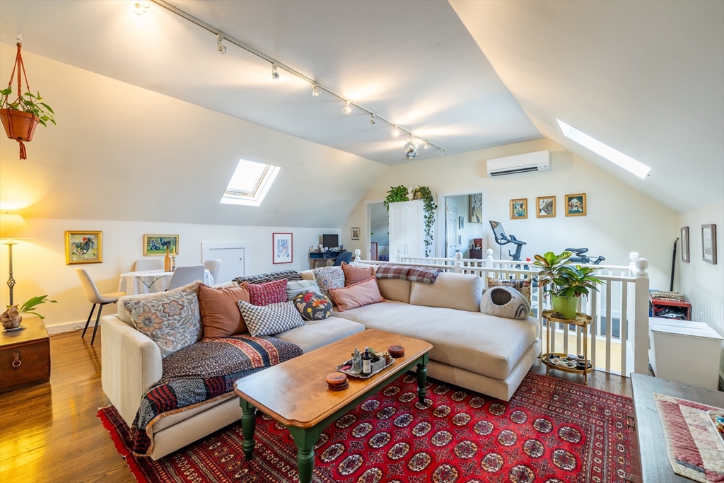 137 North St #3 in Salem
