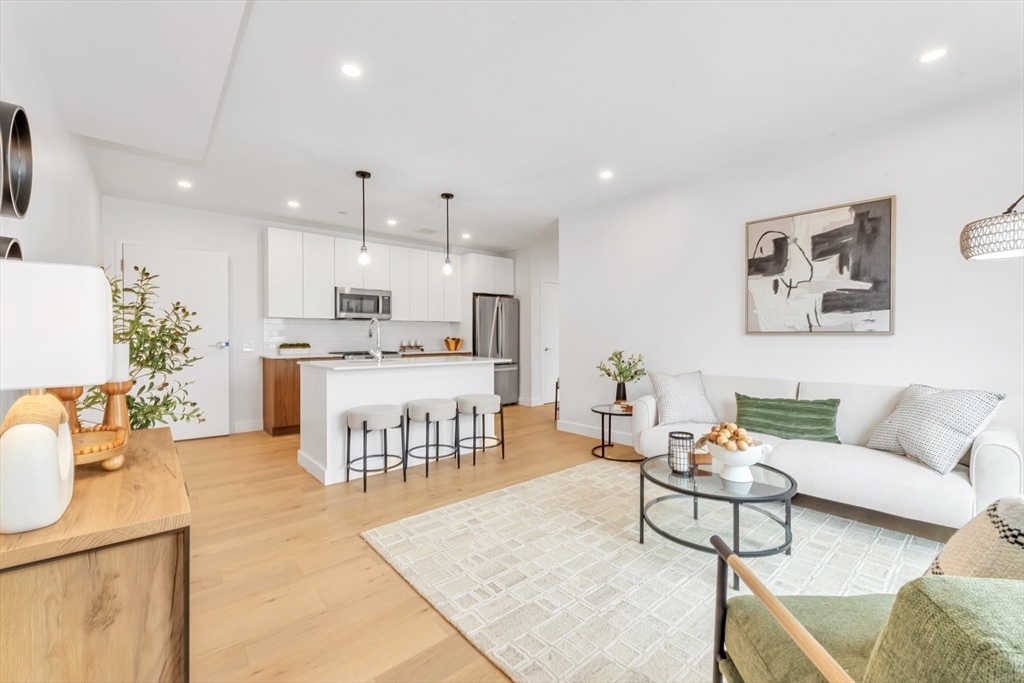 3992 Washington St #204 in Roslindale