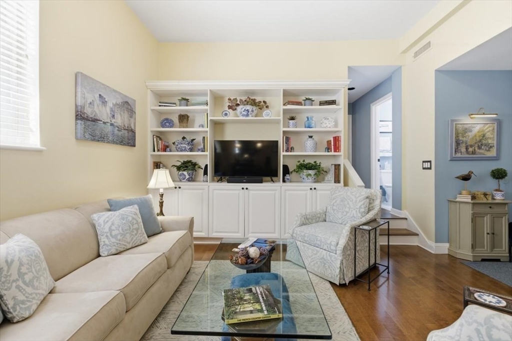 65 Glen Rd #H1 in Brookline