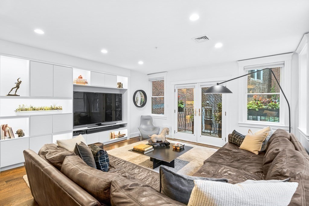 290 North St #2 in Boston