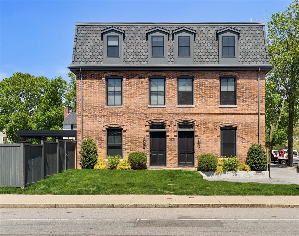 165 River St #2 in Waltham