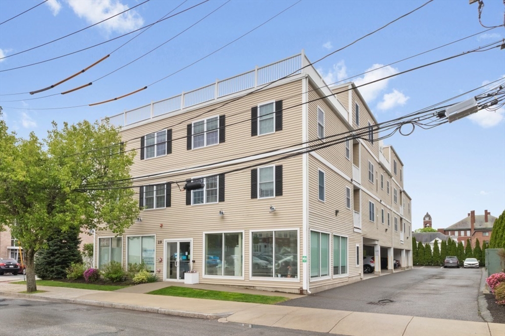 29 Spruce St #23 in Waltham