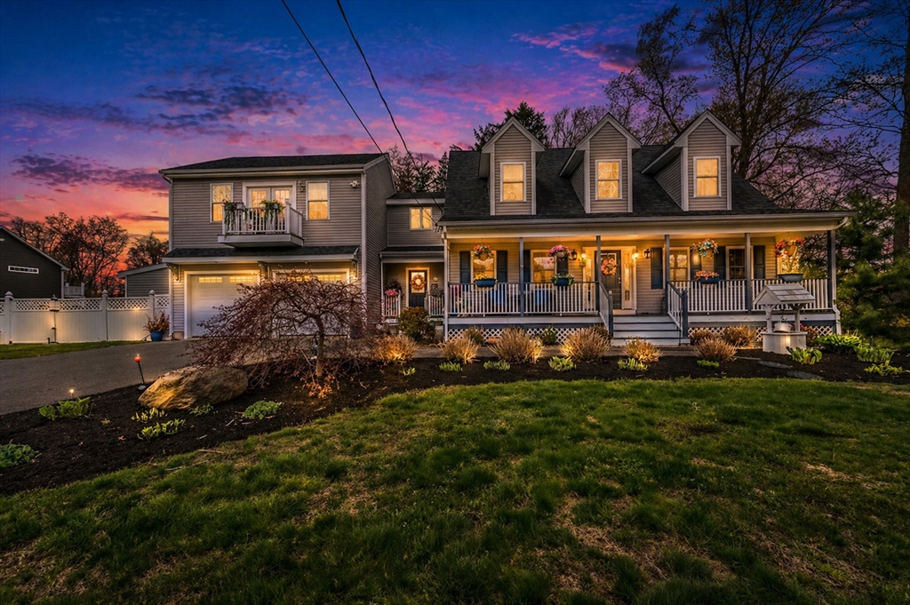 3076 County St in Dighton