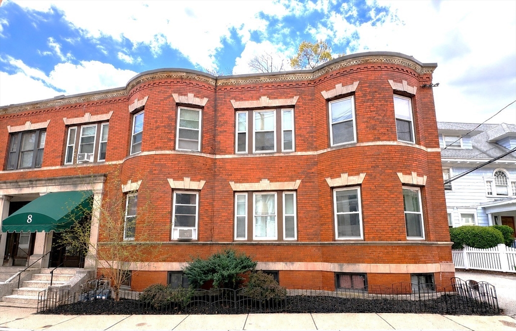 8 Colliston Rd in Brighton