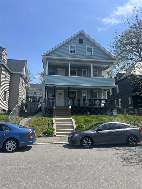 62 Huntington St in Lowell