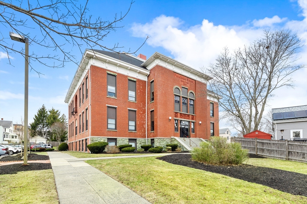 181 North St #105 in Salem