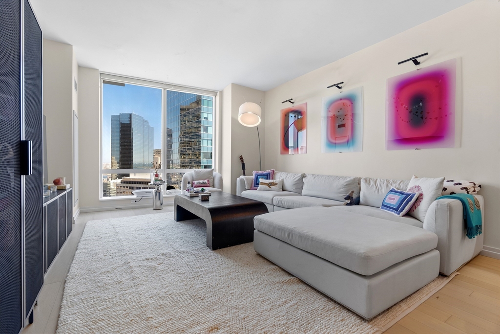 1 Franklin St #3106 in Boston