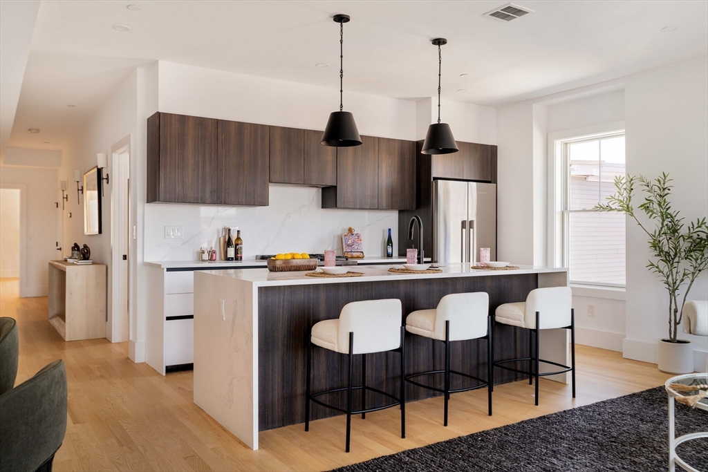 30-32 Condor St #6 in Boston