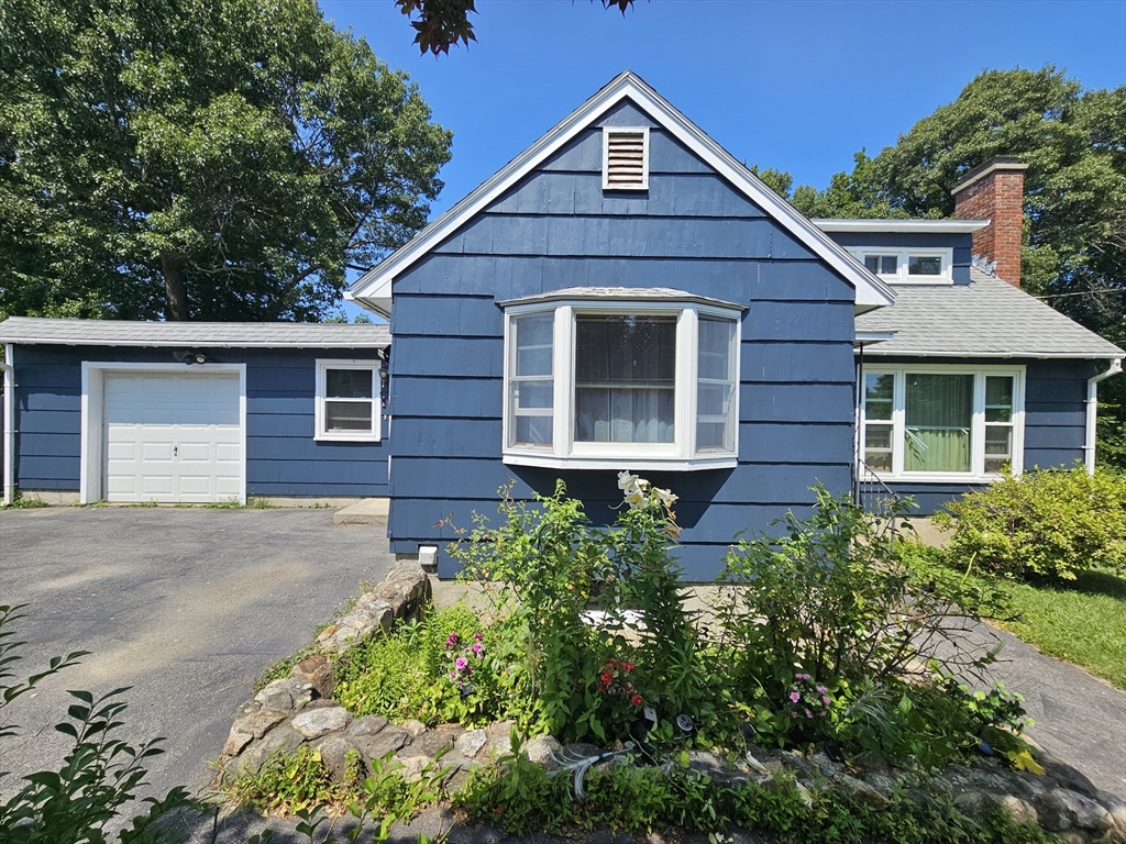 186 Ridge Rd in Marlborough