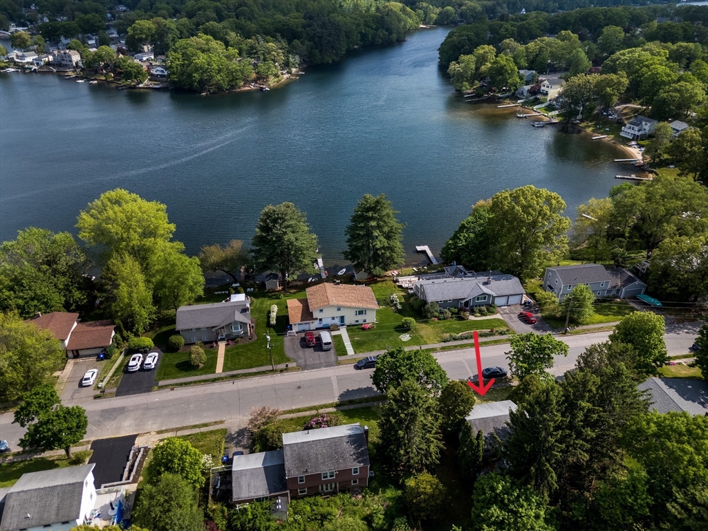 44 Fort Meadow Drive in Hudson